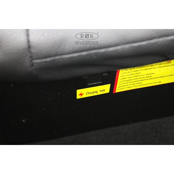 Детский электромобиль rivertoys mercedes-benz g500 black %Future_395 (фото 6)