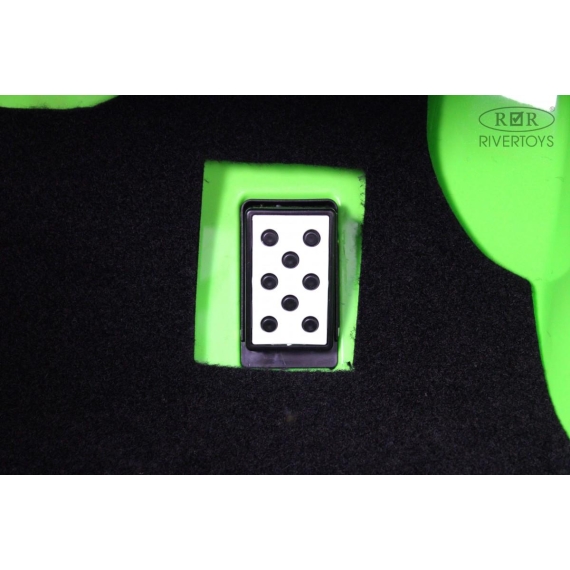 Детский электромобиль rivertoys lamborghini urus green %Future_395 (фото 7)